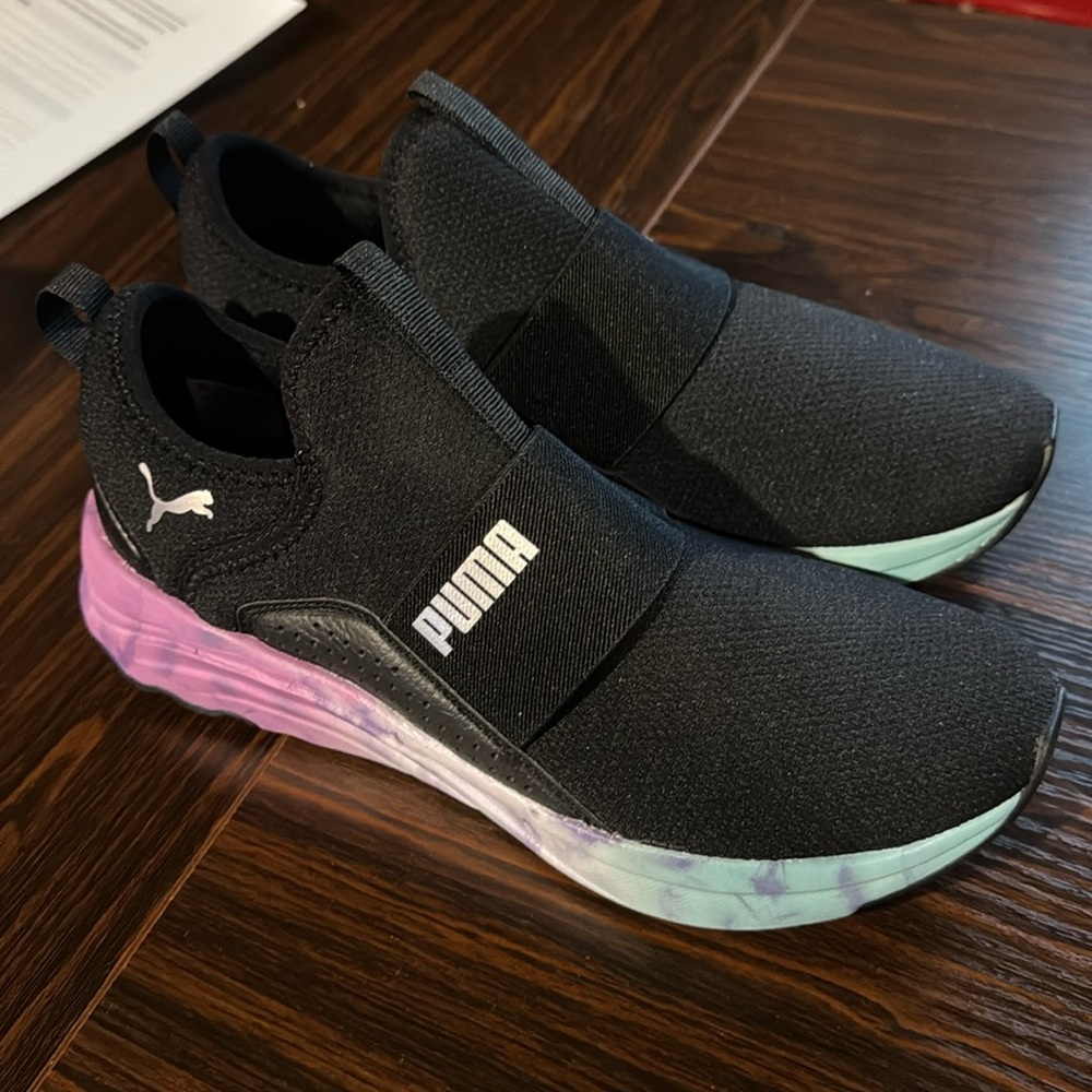 Women’s Puma Softride Slip-ons Size 8